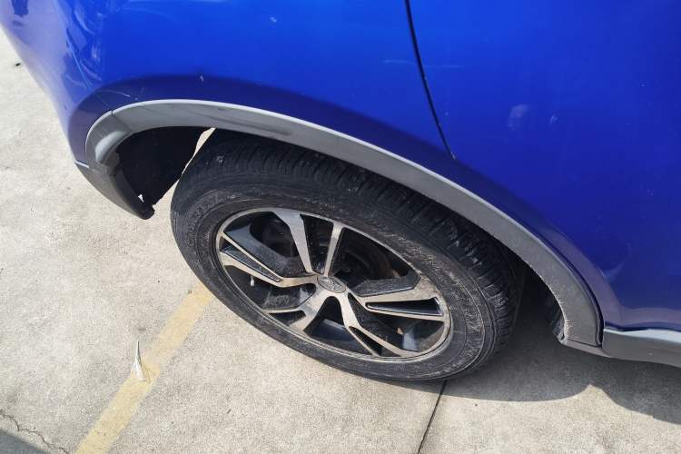 Used JMC Yusheng S330 2016 1.5L GTDi Automatic Two-Wheel Drive Fashion Edition Right Rear Wheel Hub