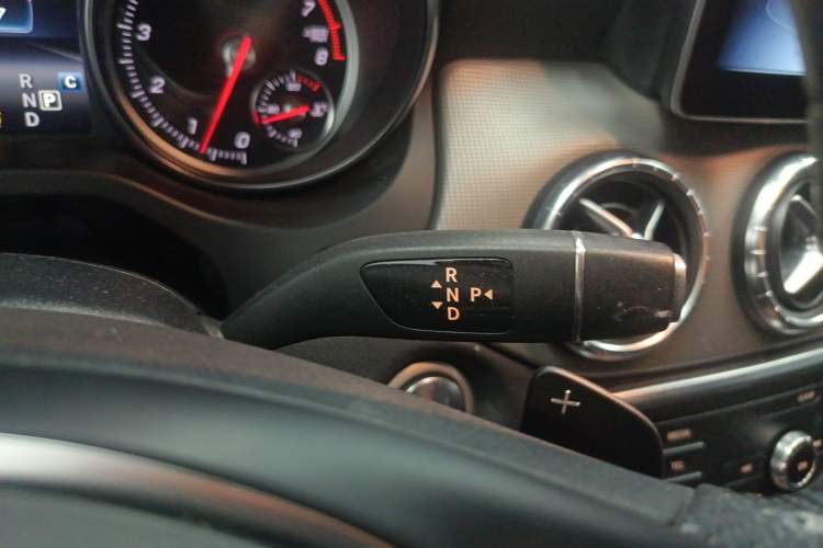 Used Mercedes-Benz CLA 2018 CLA 200 Style Edition Gear Lever