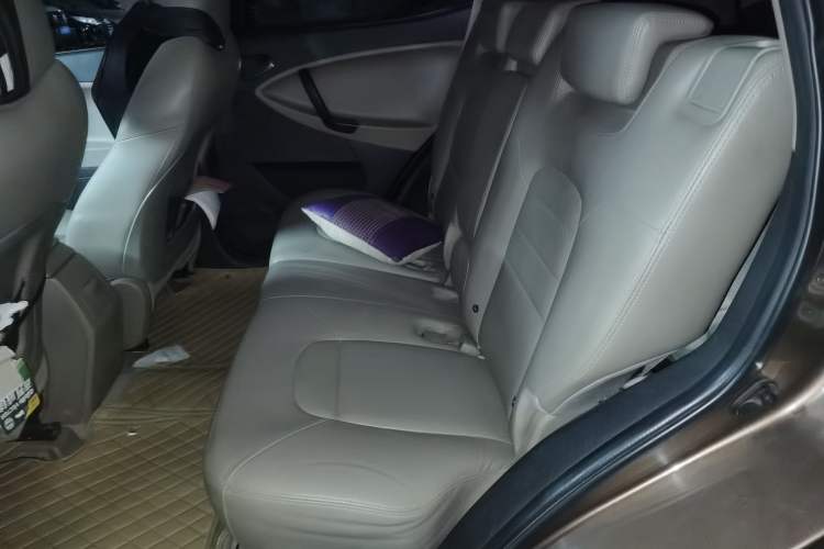 Used Geely Auto GX7 2012 2.0L Manual Elite Edition