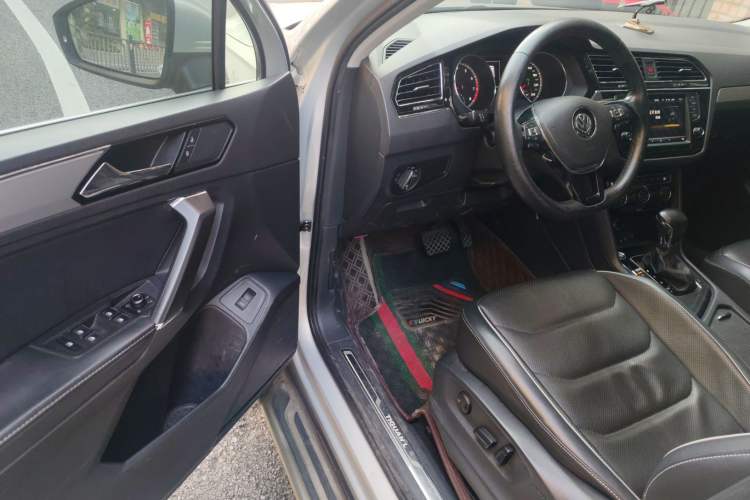 Used Volkswagen Tiguan L 2017 330TSI Automatic Two-Wheel Drive Flagship Edition
