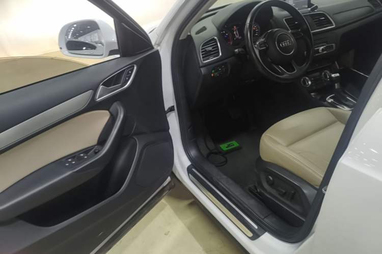 Used Audi Q3 2016 35 TFSI Collection Edition Intelligent Model
