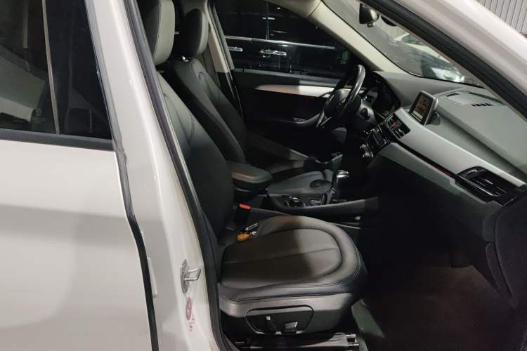 Used BMW X1 2016 sDrive18Li Premium Edition
