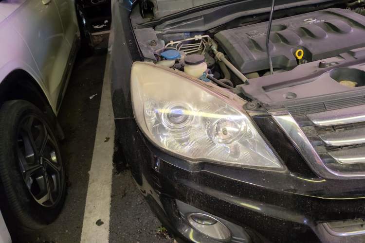 Used Haval H6 2014 Upgraded Model 2.0T Diesel Manual Two-Wheel Drive Elite Version