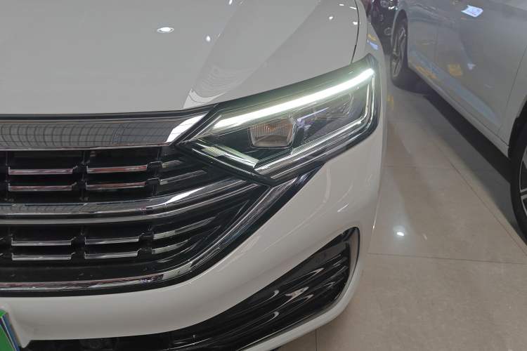 Used Volkswagen Sagitar 2023 300TSI DSG Excellence Edition
