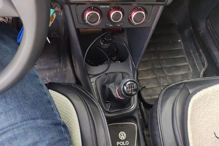 Used Volkswagen Polo 2016 1.4L Manual Fashion Model
