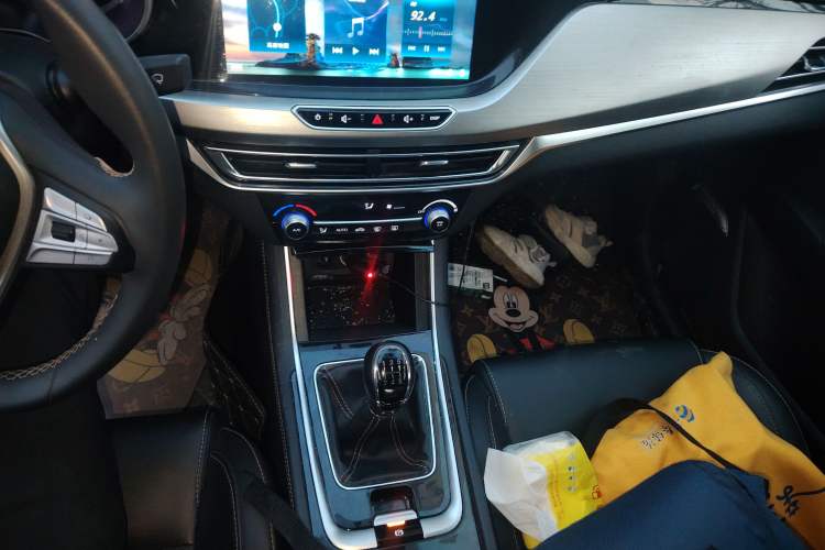 Used Changan Eado 2019 High-Energy Edition 1.6L GDI Manual Pioneer Model China VI Standard