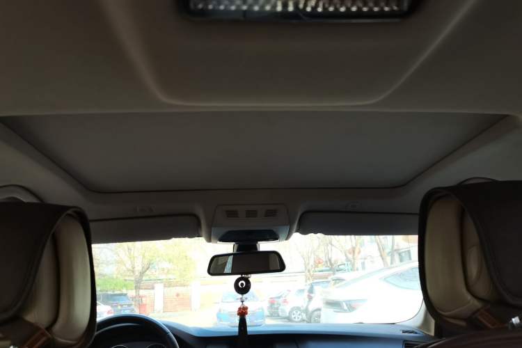 Used BMW 5 Series 2012 520Li Elegant Edition Headliner