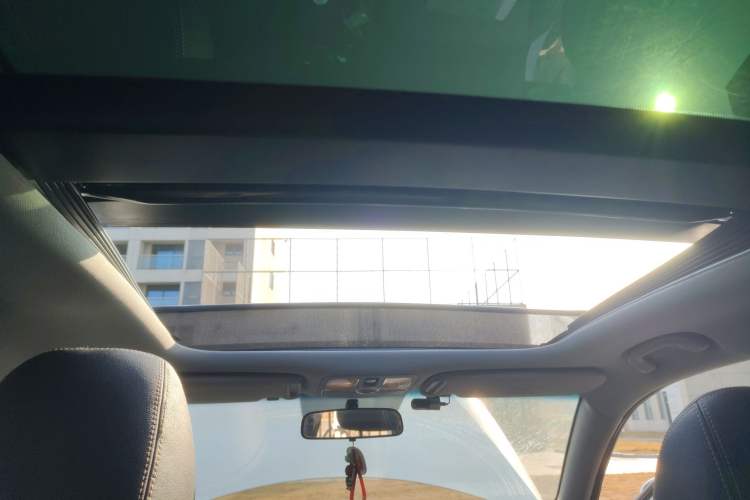 Used Kia Sorento 2013 2.4L 5-Seater Gasoline Comfort Version China IV Standard Headliner