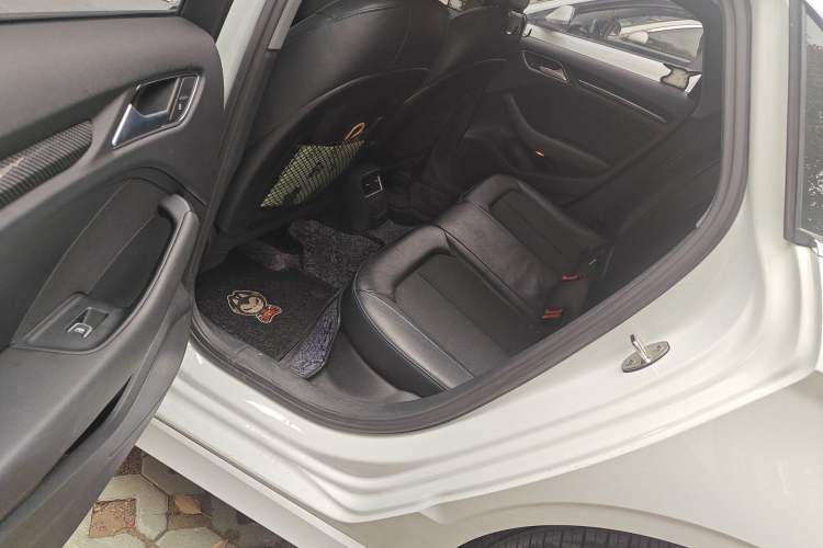 Used Audi A3 2019 Limousine 35 TFSI Fashion Edition China V standard Left Rear Seat