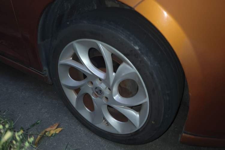 Used MG 6 2010 Hatchback 1.8T Automatic Elite Edition Right Front Wheel Hub
