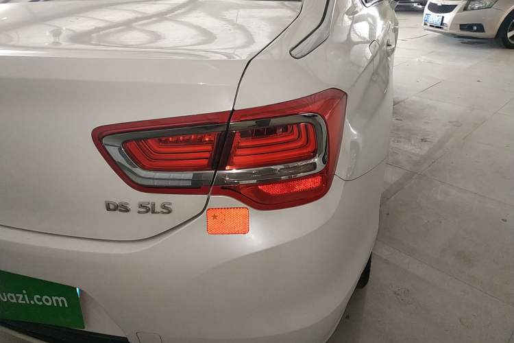 Used DS 5LS 2014 1.6T Elegant Version THP160