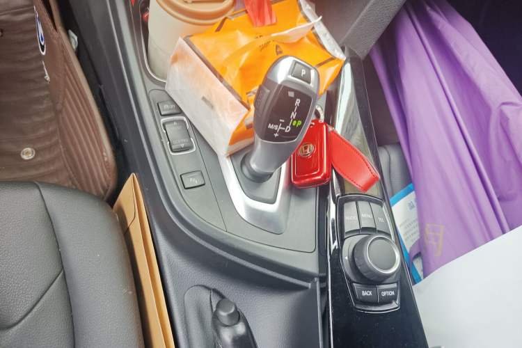 Used BMW 3 Series 2017 320Li Fashion Model Gear Lever