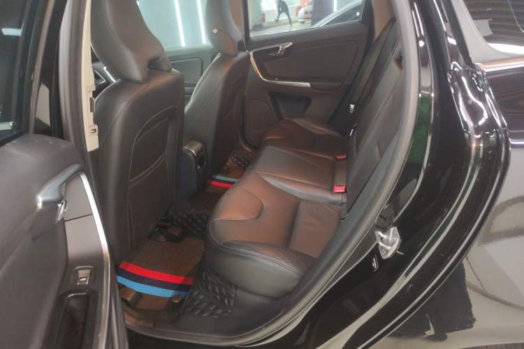 Used Volvo XC60 2016 T5 Smart Upgrade Model
