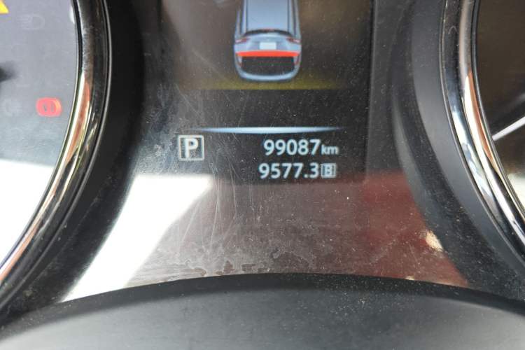 Used Nissan Qashqai 2017 2.0L CVT Smart Enjoyment Version China V Standard Odometer Close Up