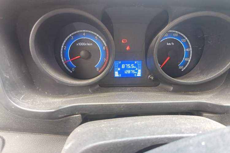 Used CHANGAN KUAYUE Wang X1 2022 1.2L Comfort-Grade Cargo Vehicle Single Cab with Dual Rear Wheels 2990 mm Wheelbase 3.05-Meter Length LJ469Q-AEB Odometer Close Up