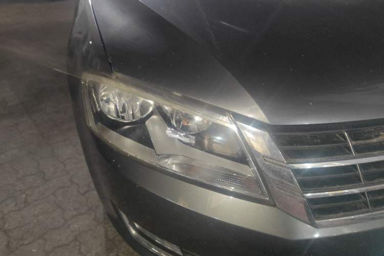 Used Volkswagen Lavida 2013 1.6L Manual Comfort Edition Right Front Headlight