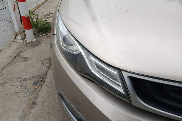 Used Geely Auto Emgrand GL 2017 1.3T DCT Elite Model Right Front Headlight