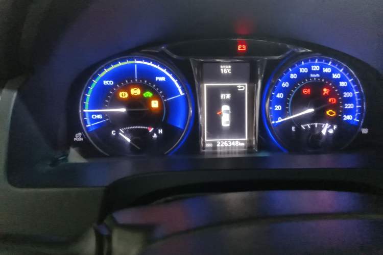 Used Toyota Camry 2015 Dual-Engine 2.5 HG Luxury Navigation Edition