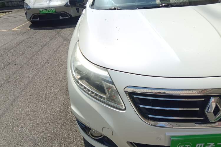 Used Renault Latitude 2015 2.0L CVT Fashion Edition Right Front Headlight