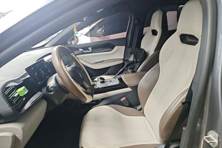 Used BYD Qin PLUS 2024 HONOR Edition DM-i 55KM Leading Model
