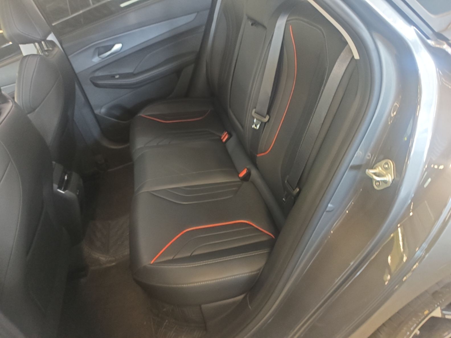 Geely Auto Binray 2024 Binrui COOL 1.5T DCT Longteng Edition — снимка 20