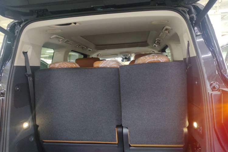 Used Hongqi HQ9 PHEV 2024 2.0T Four-Wheel Drive Luxury Edition
