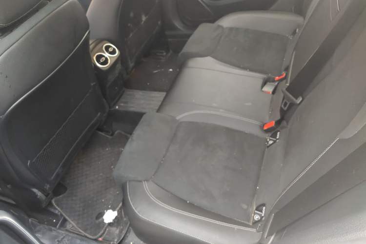 Used Mercedes-Benz A-Class 2021 A 200 L Sport Sedan Fashion Model
