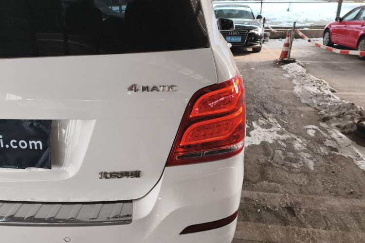 Used Mercedes-Benz GLK-Class 2013 GLK 300 4MATIC Dynamic Sunroof Model
