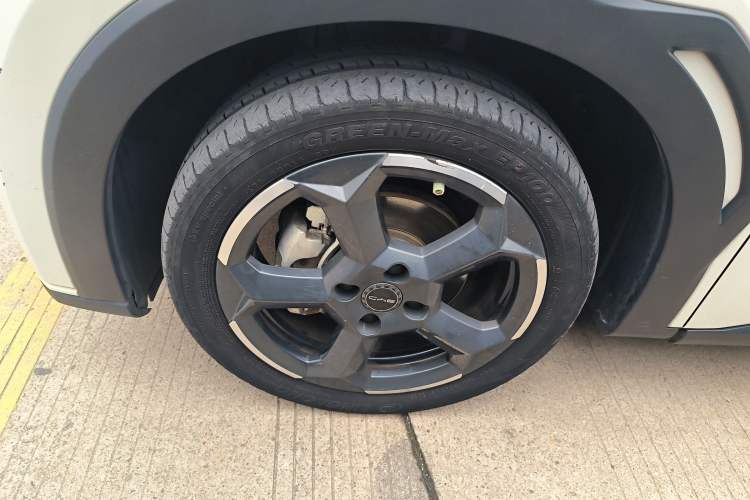 Used BYD Seagull 2023 Flying Edition Left Front Wheel Hub