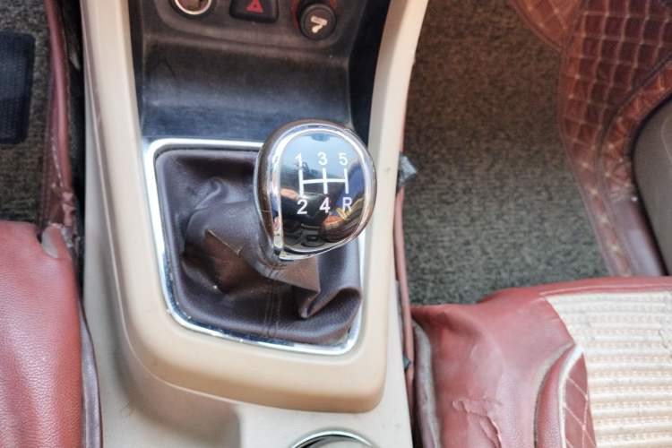 Used Baojun 730 2014 1.5L manual Comfort ESP version 7 seats
