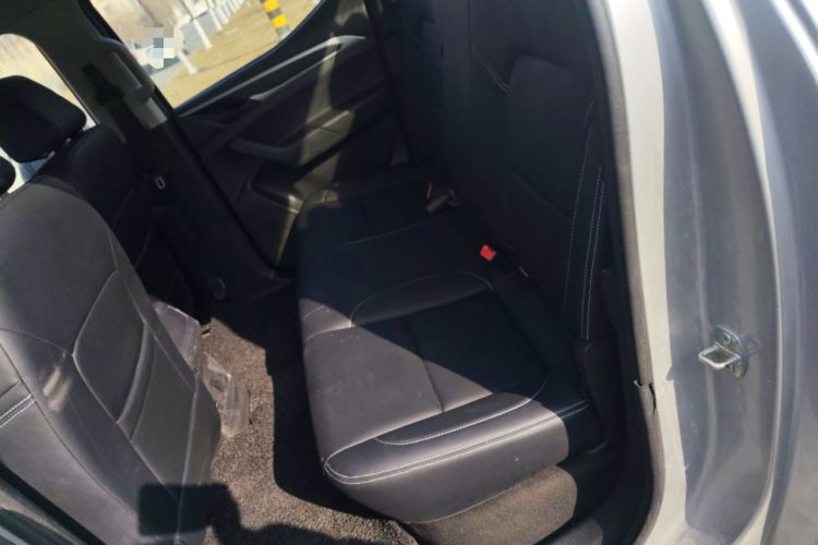 Used SAIC MAXUS T60 2017 2.8T Diesel Manual Two-Wheel Drive High-Ride Elite Long-Body Emission Standard V
