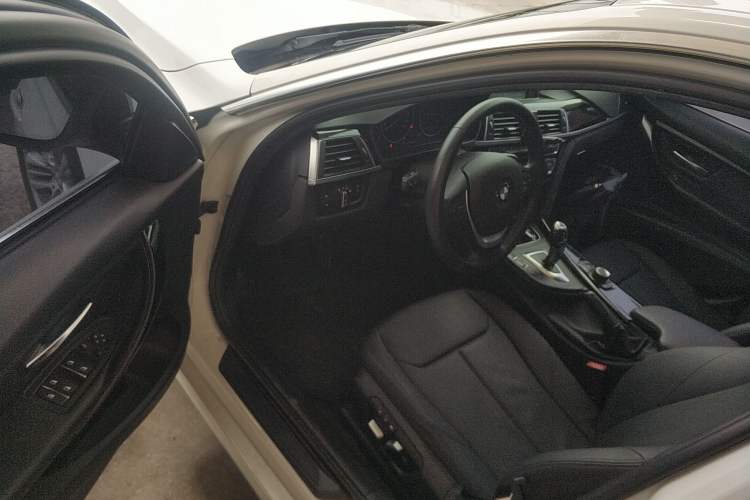 Used BMW 3 Series 2017 320Li Fashion Model
