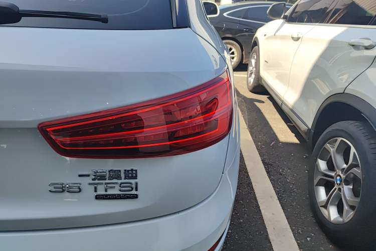 Used Audi Q3 2016 35 TFSI quattro all-wheel-drive style model
