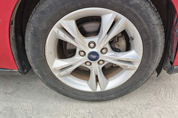 Used Ford Focus 2012 Hatchback 1.6L Automatic Fashion Edition