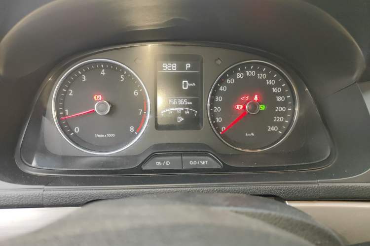 Used Volkswagen Lavida 2013 Restyled Classic 1.6L Automatic Comfort Edition Odometer Close Up