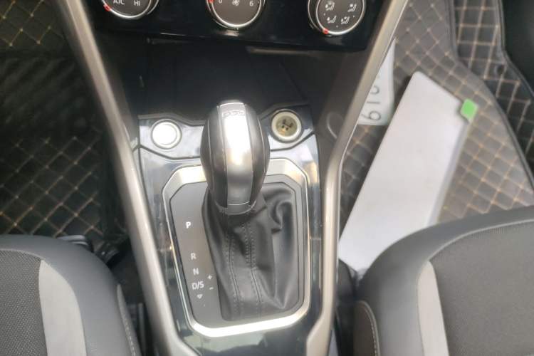 Used Volkswagen T-ROC 2022 280TSI DSG Two-Wheel Drive Elite PLUS