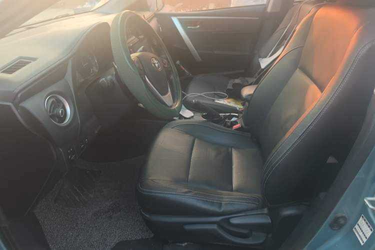 Used Toyota Corolla 2016 Dual-Engine 1.8L E-CVT Elite Edition