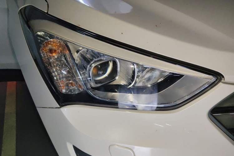 Used Hyundai Santa Fe 2015 2.0T Automatic 4x4 Top-Grade 7-Seater
