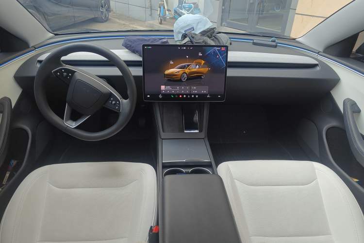 Used Tesla Model 3 2023 Long-Range All-Wheel-Drive Version
