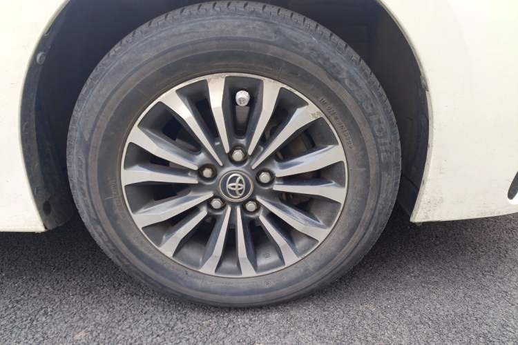 Used Toyota Corolla 2017 Revised Version 1.2T S-CVT GL
