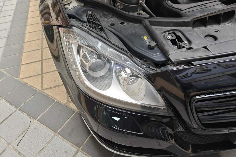 Used Mercedes-Benz CLS 2012 CLS 300 CGI Right Front Headlight