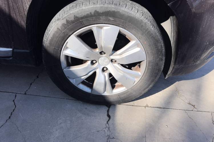 Used Peugeot 2008 2014 1.6L Manual Fashion Edition
