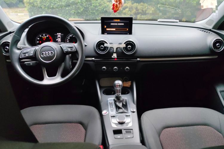Used Audi A3 2020 Restyled Sportback 35 TFSI Entry-Level China VI Emission Standard
