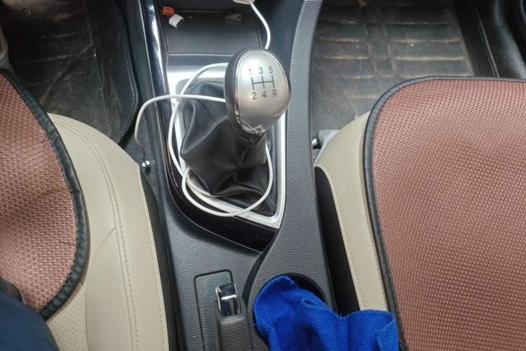 Used Changan Alsvin V7 2015 1.6L Manual Enjoyment Model China V Standard