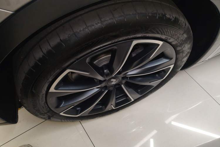 Used ONVO L60 2024 60 kWh Rear-Drive Version