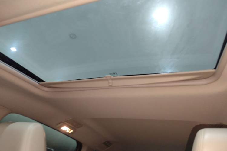 Used Buick GL8 2018 28T Luxury Model China VI Standard