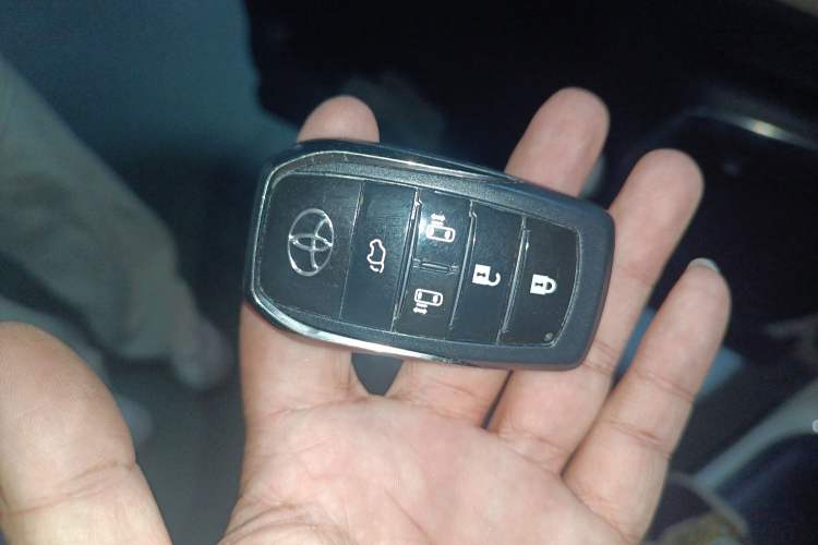 Used Toyota Alphard 2015 3.5L Luxury Edition