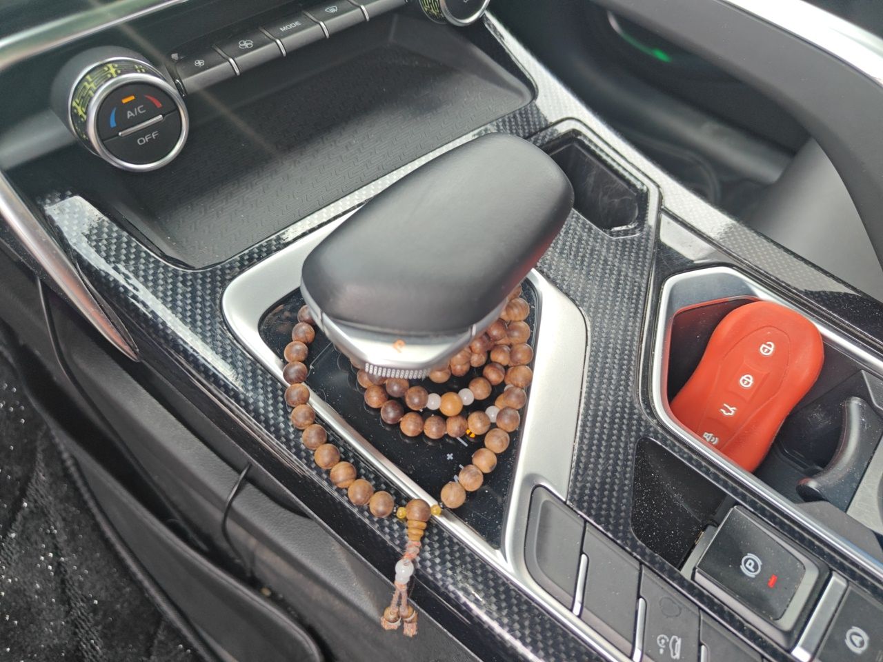 Geely Auto Monjaro S 2021 2.0TD Automatic Two-Wheel Drive Lightning Edition — снимка 14