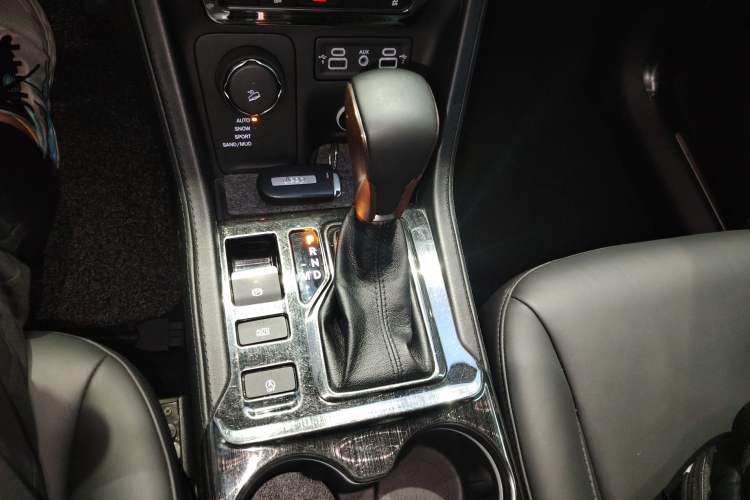 Used Jeep Grand Commander 2018 2.0T Four-Wheel Drive Premium Navigation Version China V