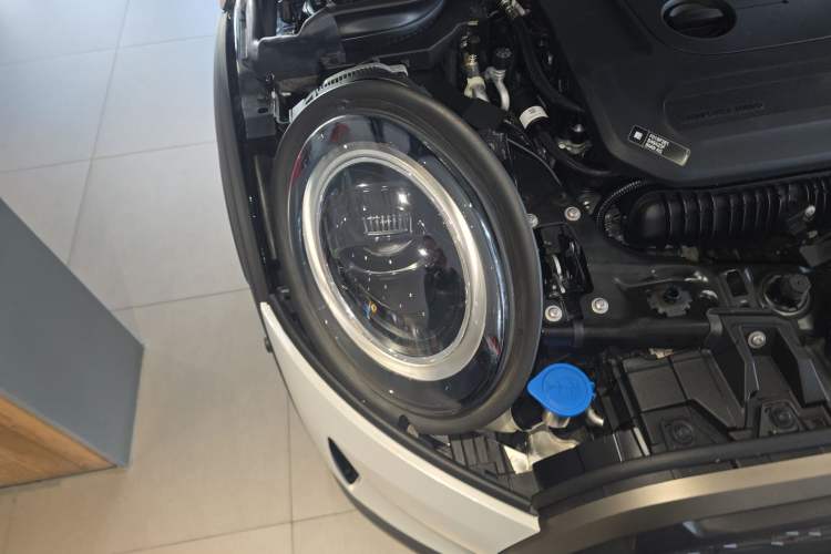 Used MINI 2023 Facelift 2.0T COOPER S Artist Five-Door Edition Right Front Headlight